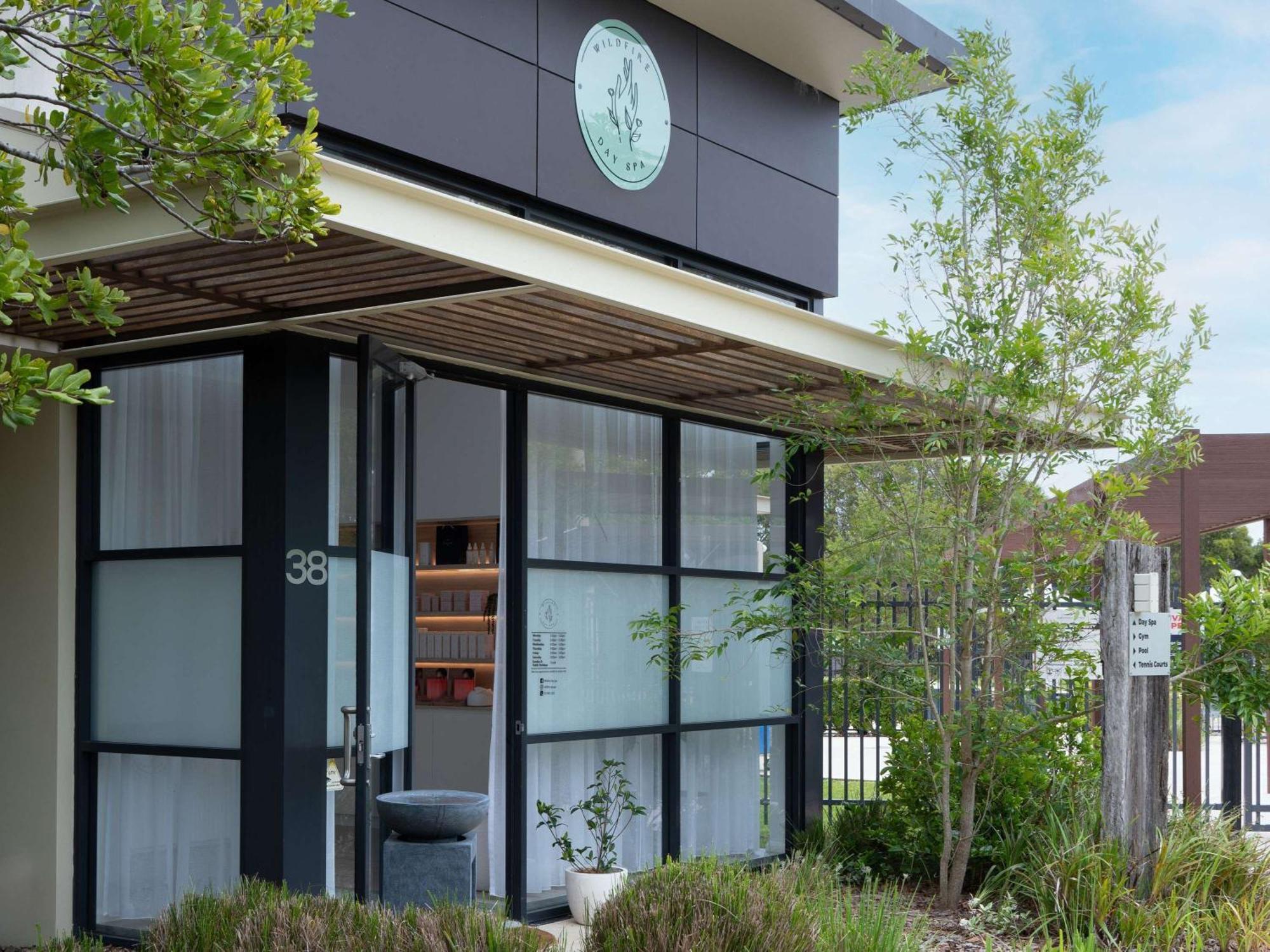 Mercure Kooindah Waters Central Coast Wyong Exterior photo