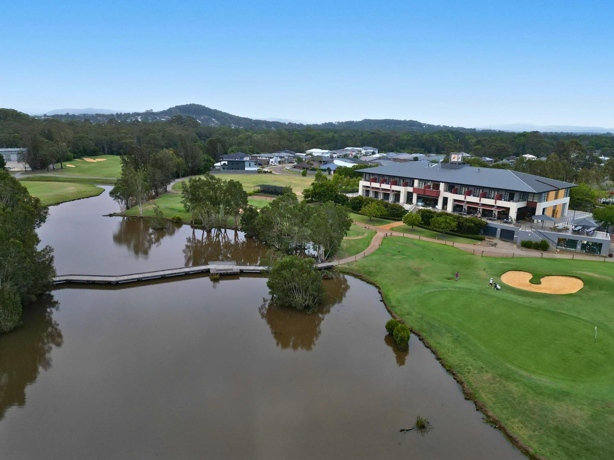 Mercure Kooindah Waters Central Coast Wyong Exterior photo